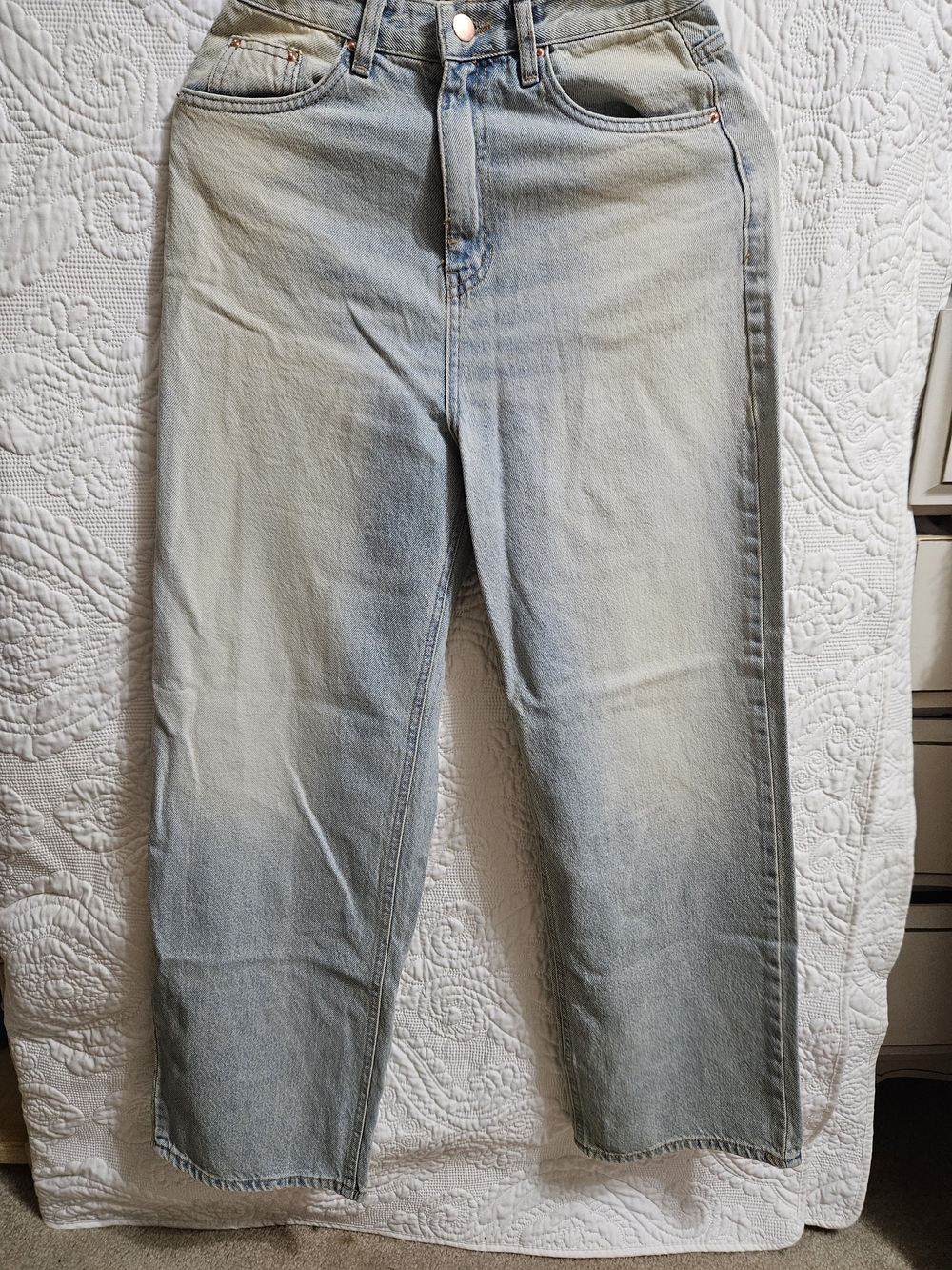 Light Wash Women’s Jeans